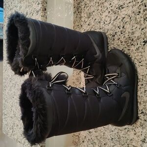 NIKE Black Faux Fur Winter Snow Rain Boots Size 10 Knee High Pom Poms